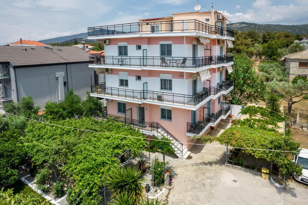 Ianos Apartments Potos Luaran gambar
