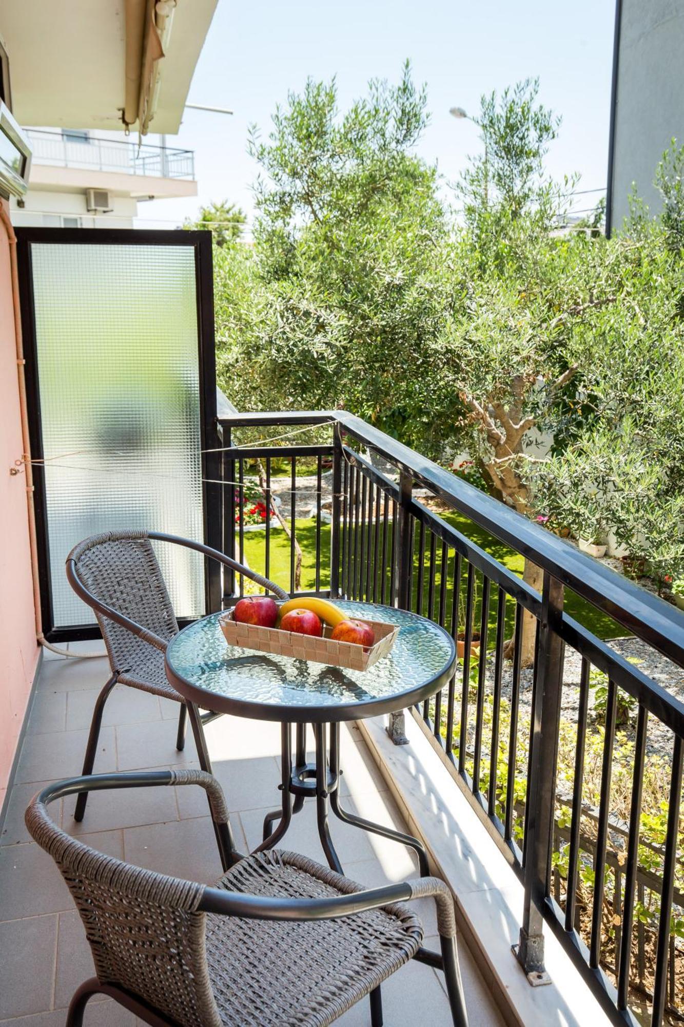 Ianos Apartments Potos Luaran gambar